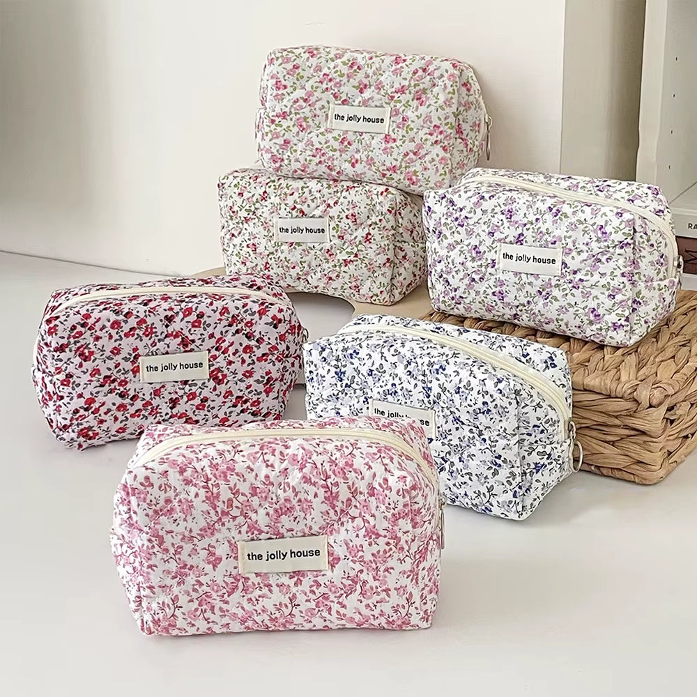 Fashion Flower Quilted Makeup Storage Bag Portable Travel Organizer Cosmetic Toiletry Pouch Cute Make up Handbag Floral Bags