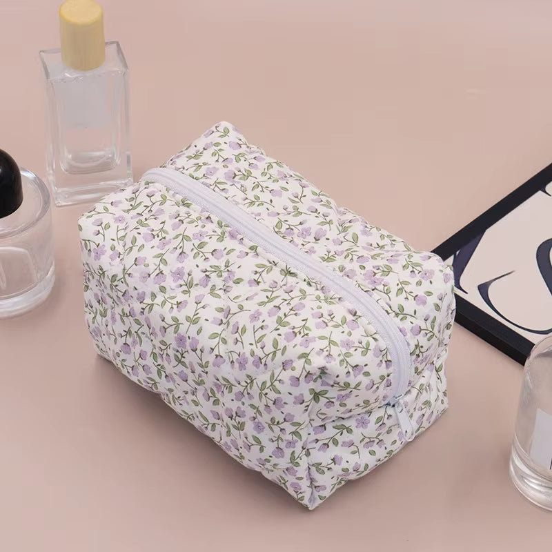 Fashion Flower Quilted Makeup Storage Bag Portable Travel Organizer Cosmetic Toiletry Pouch Cute Make up Handbag Floral Bags