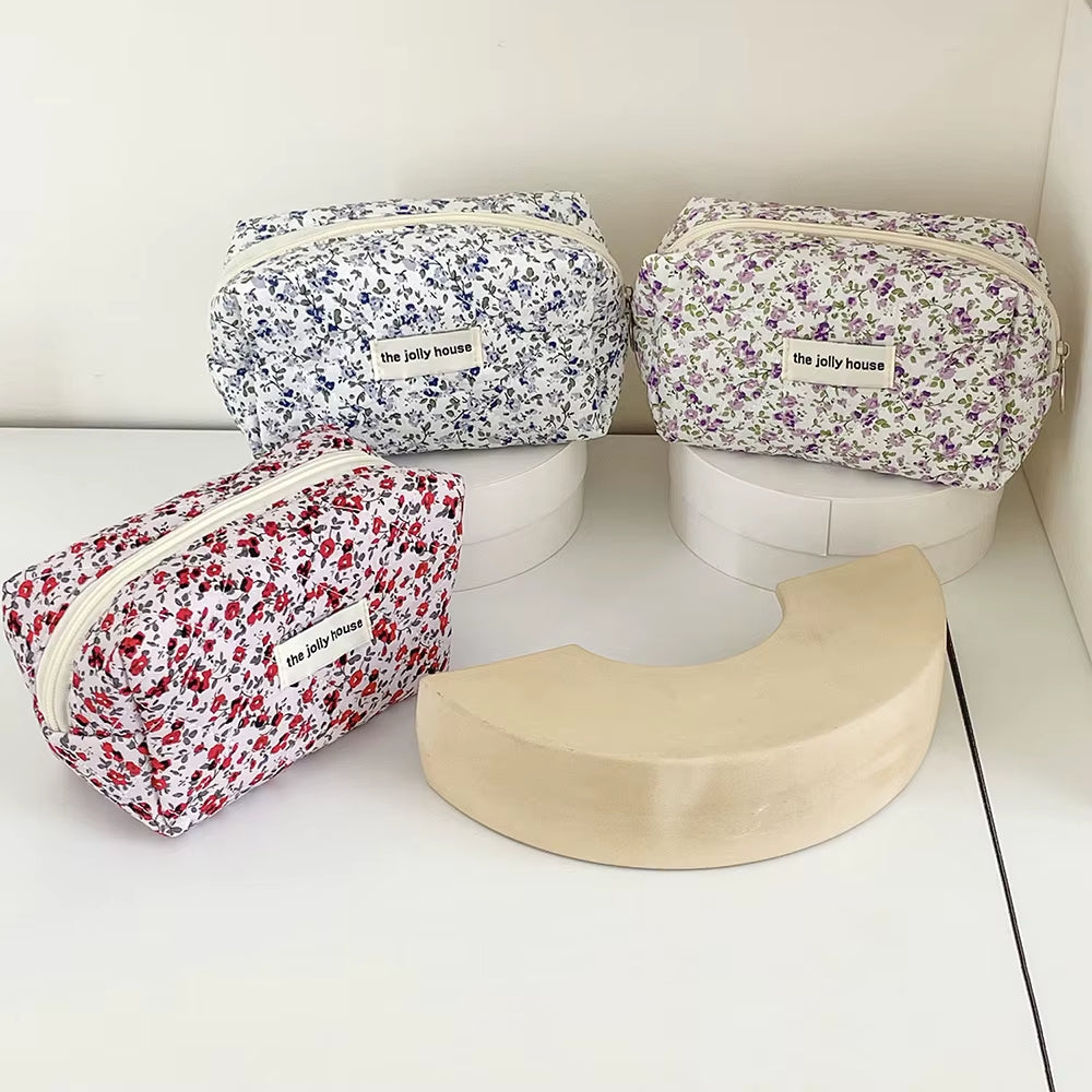 Fashion Flower Quilted Makeup Storage Bag Portable Travel Organizer Cosmetic Toiletry Pouch Cute Make up Handbag Floral Bags