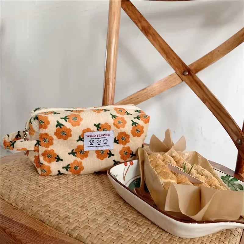 Women'S Cosmetic Bag Corduroy Flower Lipsticks Makeup Bag Korean Student Pencil Case Travel Makeup Brushes Bag Neceser Organizer