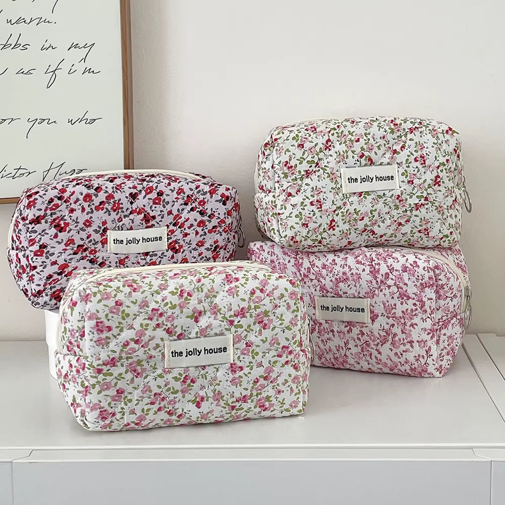 Fashion Flower Quilted Makeup Storage Bag Portable Travel Organizer Cosmetic Toiletry Pouch Cute Make up Handbag Floral Bags
